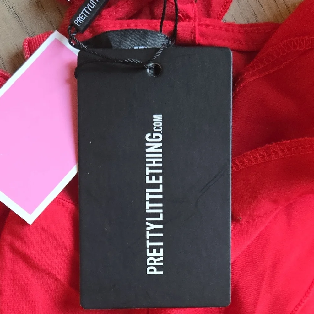 PrettyLittleThing Red One-Shoulder Ruffle Dress - Picture 3 of 5